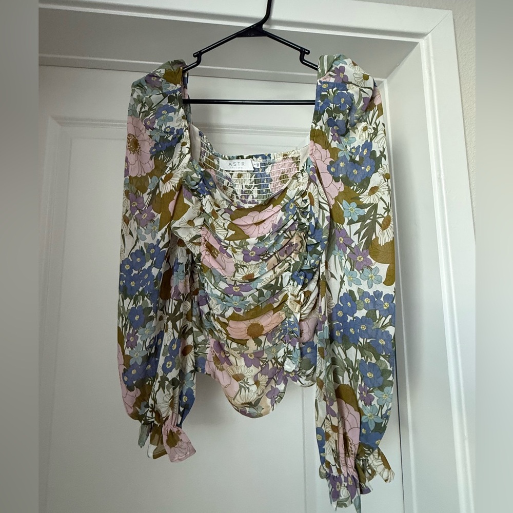 ASTR The Label Floral Top